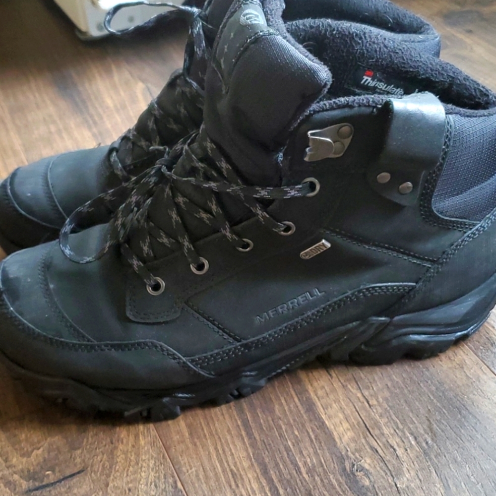 Merrell heavy duty ice boot, size 11.5